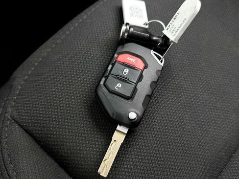 Used 2019 Jeep Wrangler Unlimited Sport S AWD/4WD image 35