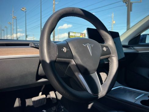 Used 2022 Tesla Model 3 image 30