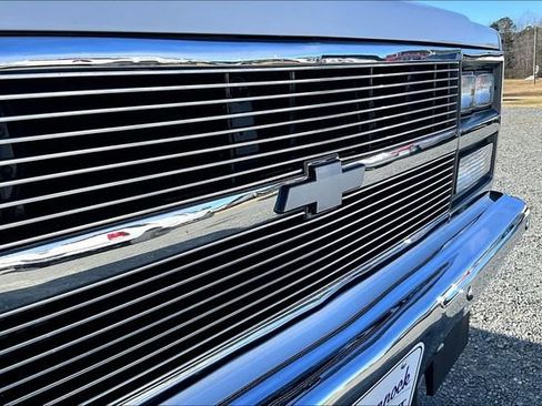 Used 1990 Chevrolet Blazer 4WD image 27