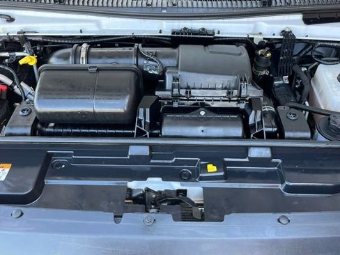 Used 2024 Ford E-450 and Econoline 450 Super Duty w/ Power Windows & Locks Group RWD image 9