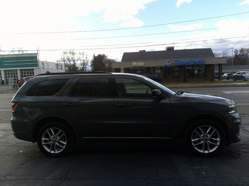 Used 2024 Dodge Durango GT image 10