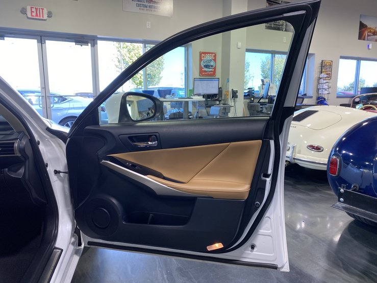 Used 2015 Lexus IS 250 w/ Navigation System Package RWD image 20