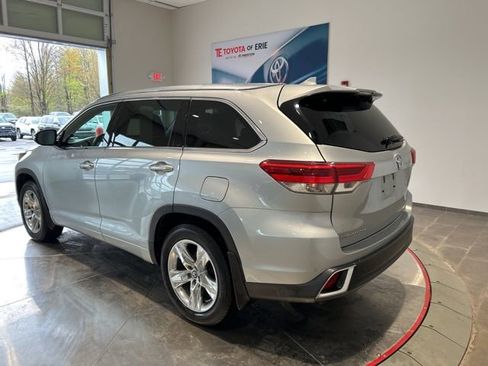 Used 2019 Toyota Highlander Limited AWD/4WD image 5