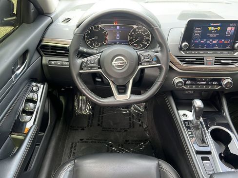 Used 2022 Nissan Altima 2.5 SL FWD image 11