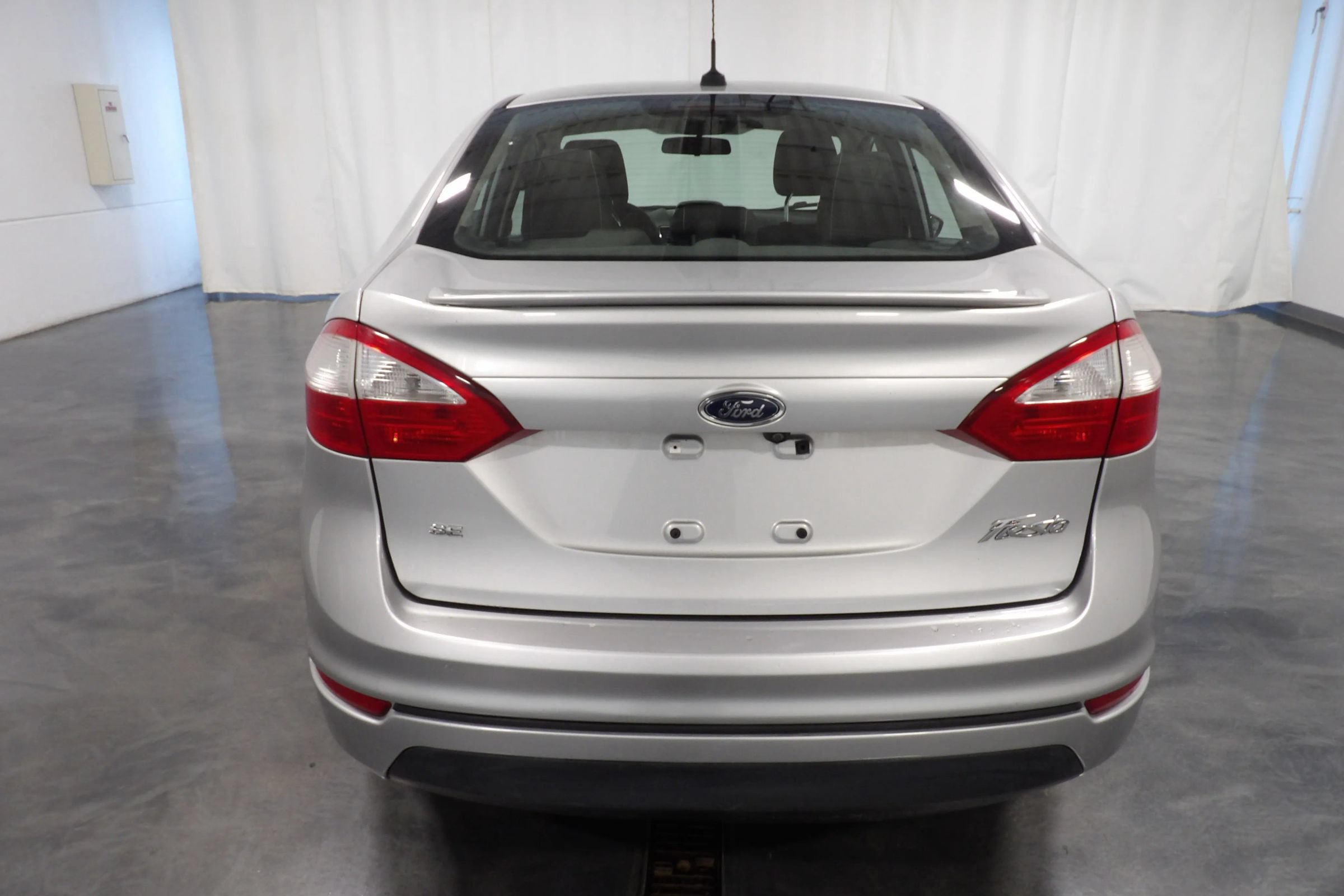 Used 2019 Ford Fiesta SE w/ Equipment Group 201A FWD image 5