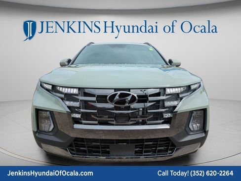 Certified 2024 Hyundai Santa Cruz Limited AWD/4WD image 8