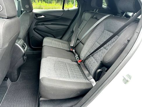 Used 2022 Chevrolet Equinox LT FWD image 18