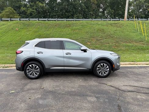 Used 2024 Buick Envision Preferred AWD/4WD image 8