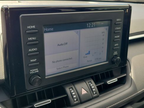 Used 2019 Toyota RAV4 XLE Premium image 31