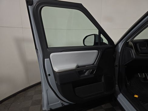 Used 2024 Rivian R1S Adventure AWD/4WD image 16