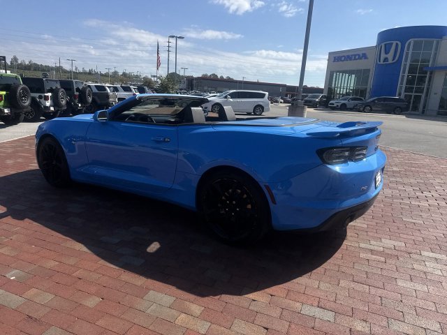 Used 2023 Chevrolet Camaro LT w/ RS Package RWD image 9