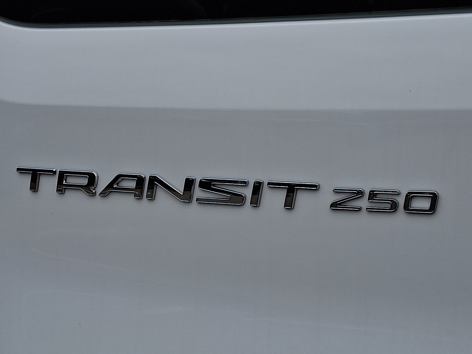 Used 2024 Ford Transit 250 Low Roof AWD w/ Exterior Upgrade Package image 30