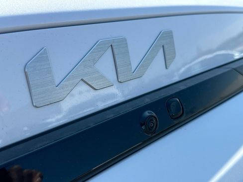 New 2025 Kia K4 LXS image 11