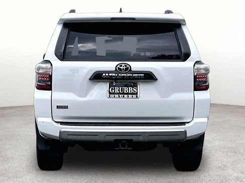 Used 2020 Toyota 4Runner TRD Off-Road Premium AWD/4WD image 5