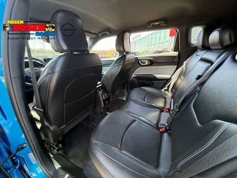 Used 2025 Jeep Compass Limited AWD/4WD image 26