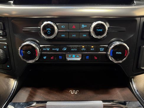 Certified 2025 Ford F150 King Ranch AWD/4WD image 27