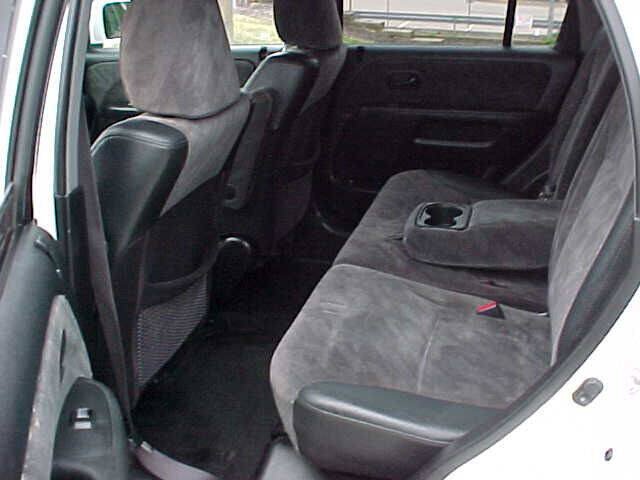 Used 2004 Honda CR-V EX image 10