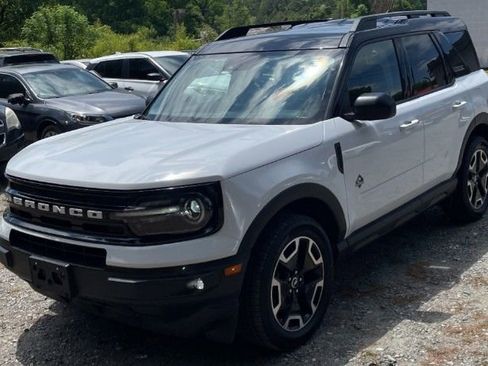 Used 2021 Ford Bronco Sport Outer Banks w/ Outer Banks Package (96D) AWD/4WD image 2