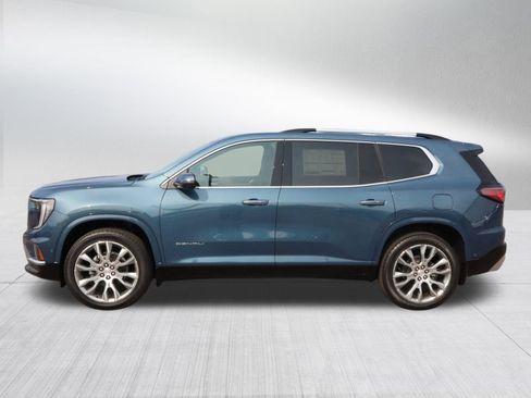 New 2026 GMC Acadia Denali w/ Super Cruise Package image 4