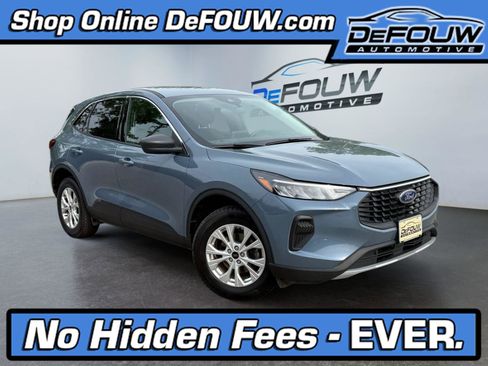 Used 2024 Ford Escape Active AWD/4WD image 1