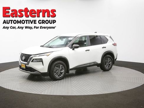 Used 2022 Nissan Rogue S image 56