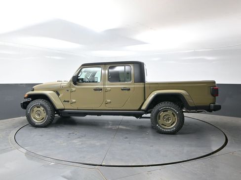 New 2026 Jeep Gladiator Willys AWD/4WD image 6