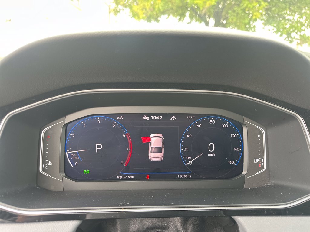 Used 2025 Volkswagen Jetta SEL FWD image 45