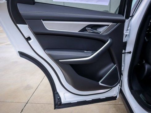 New 2025 Jaguar F-PACE R-Dynamic S image 29