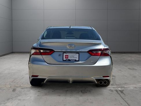 Used 2023 Toyota Camry SE FWD image 4