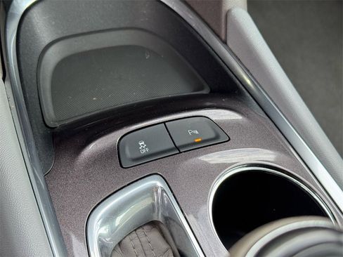 Used 2020 Chevrolet Malibu LS w/ Driver Confidence Package II image 30