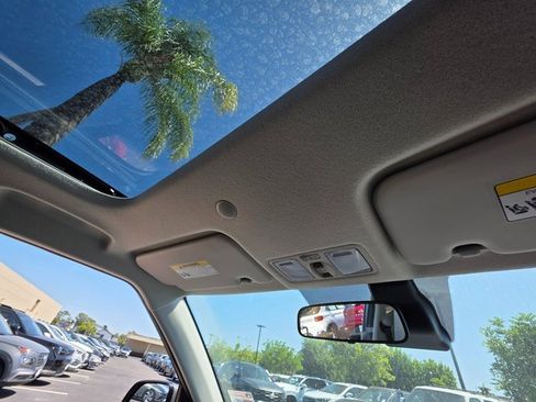 New 2025 Hyundai Venue SEL image 12