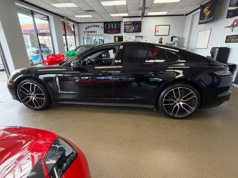 Used 2023 Porsche Panamera Platinum Edition RWD image 11