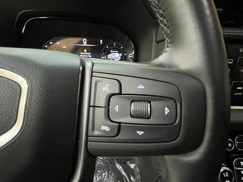 Used 2023 GMC Yukon Denali Ultimate AWD/4WD image 41