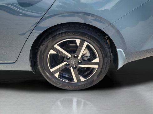 Used 2025 Nissan Sentra SV FWD image 5