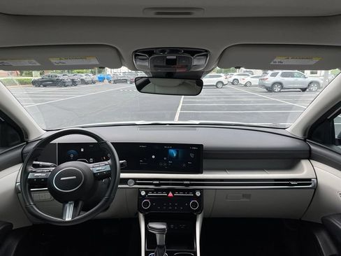 Used 2025 Hyundai Tucson SEL FWD image 10