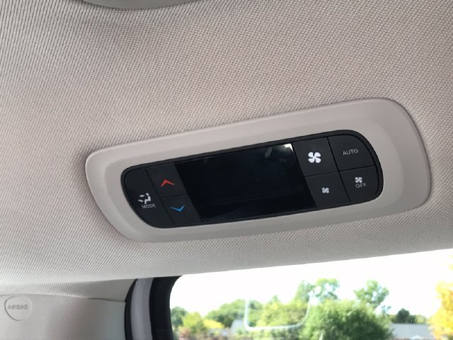 Used 2024 Chrysler Pacifica Limited FWD image 20