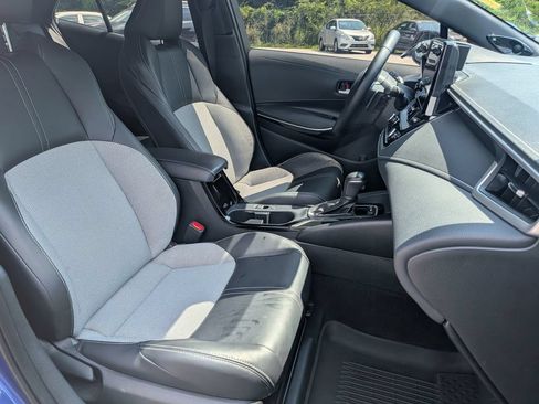 Used 2025 Toyota Corolla XSE FWD image 27