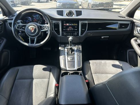 Used 2017 Porsche Macan AWD/4WD image 19
