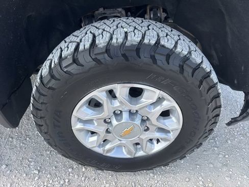 Used 2024 Chevrolet Silverado 2500 LTZ AWD/4WD image 16