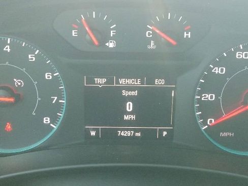 Used 2023 Chevrolet Equinox LS AWD/4WD image 12