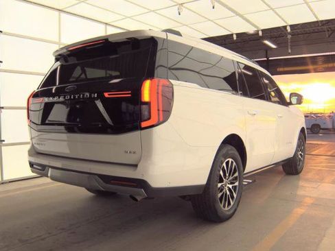 Used 2025 Ford Expedition Max Platinum image 5