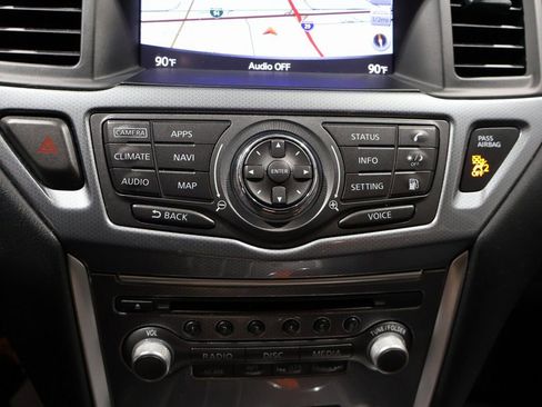 Used 2019 Nissan Pathfinder SL image 28