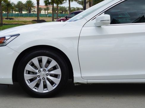 Used 2014 Honda Accord EX-L image 10