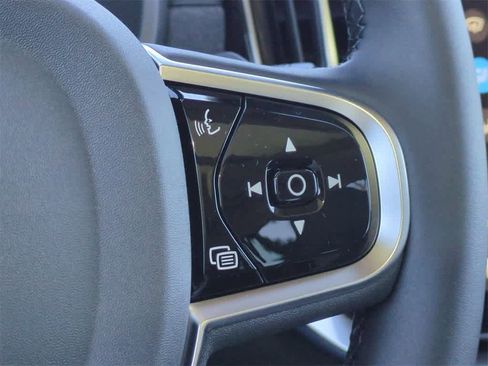 New 2026 Volvo XC90 B6 Plus image 24