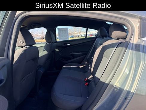 Used 2017 Chevrolet Cruze LT w/ Convenience Package image 9