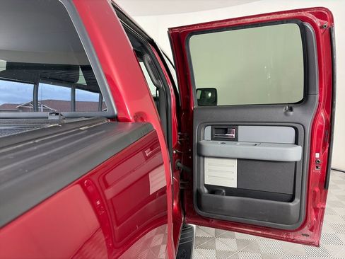 Used 2014 Ford F150 XLT w/ Equipment Group 302A Luxury AWD/4WD image 28