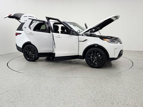 New 2026 Land Rover Discovery S AWD/4WD image 10