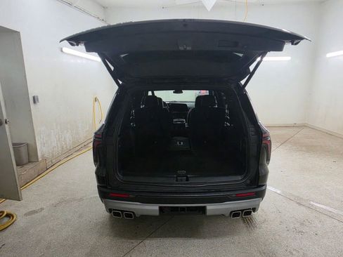 Used 2025 Chevrolet Traverse Z71 AWD/4WD image 7