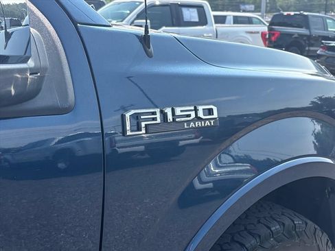 Used 2019 Ford F150 Lariat w/ Equipment Group 502A Luxury AWD/4WD image 11