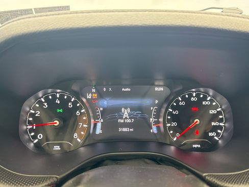 Used 2024 Jeep Compass Trailhawk w/ Sun and Sound Group AWD/4WD image 13